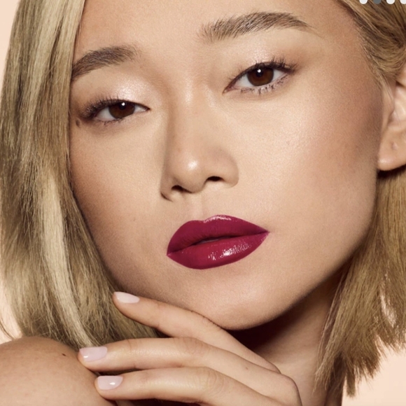 Fenty Beauty Poutsicle Hydrating Lip Stain in Fuchsia Wife - Fuchsia - Picture 2 of 5